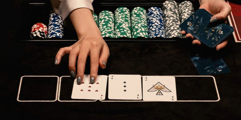 4 vòng chơi trong poker ở Gemwin